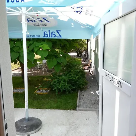 Seasons - Auberge de jeunesse