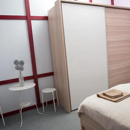 Hostel All Seasons - *