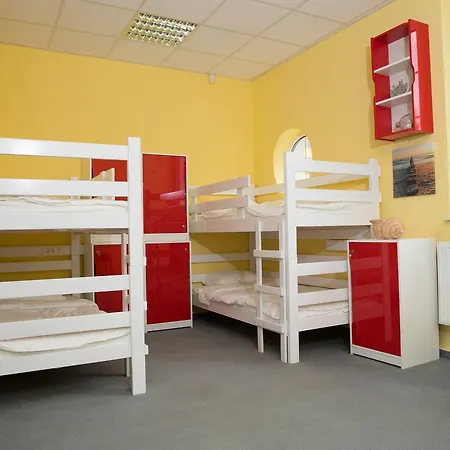 All Seasons - Hostel *