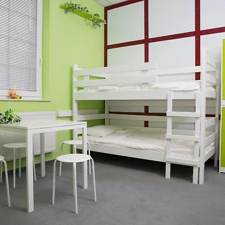 Seasons - Vandrarhem *