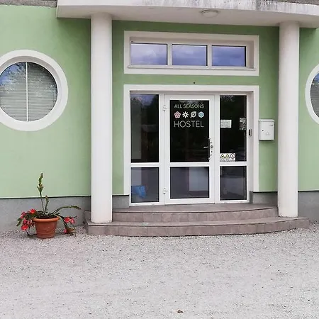 All Seasons - Hostel *