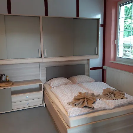 All Seasons - Hostel Ljubljana