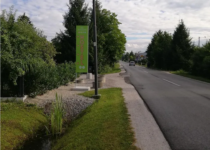 Seasons - Vandrerhjem Ljubljana